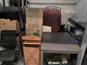 10 x 10 storage unit in Tampa, FL