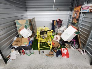 10 x 10 storage unit in Harrisburg, PA