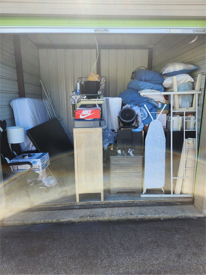 10 x 10 storage unit in Harrisburg, PA