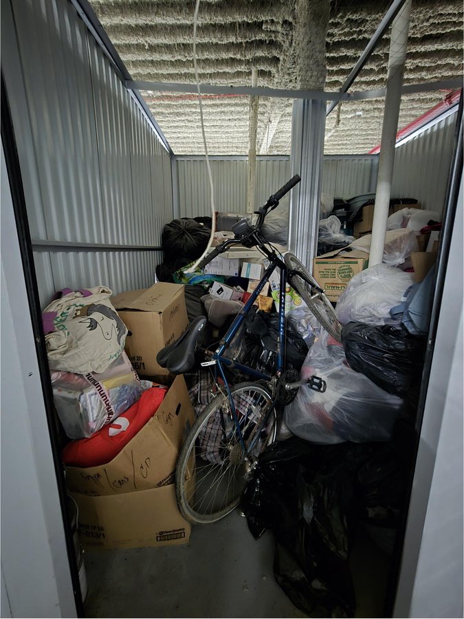 10 x 10 storage unit in Brooklyn, NY