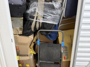 5 x 10 storage unit in Pasadena, CA