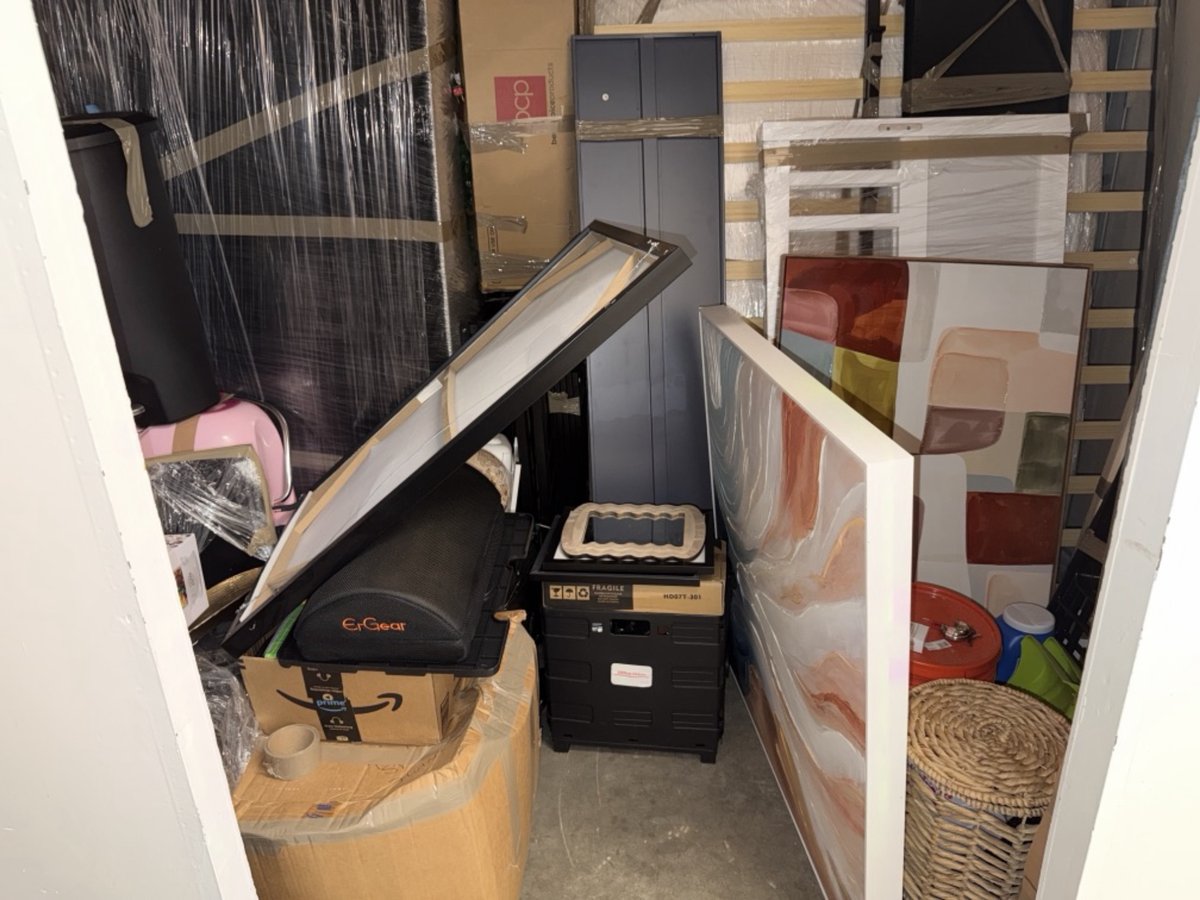 10 x 20 storage unit in Mclean, VA