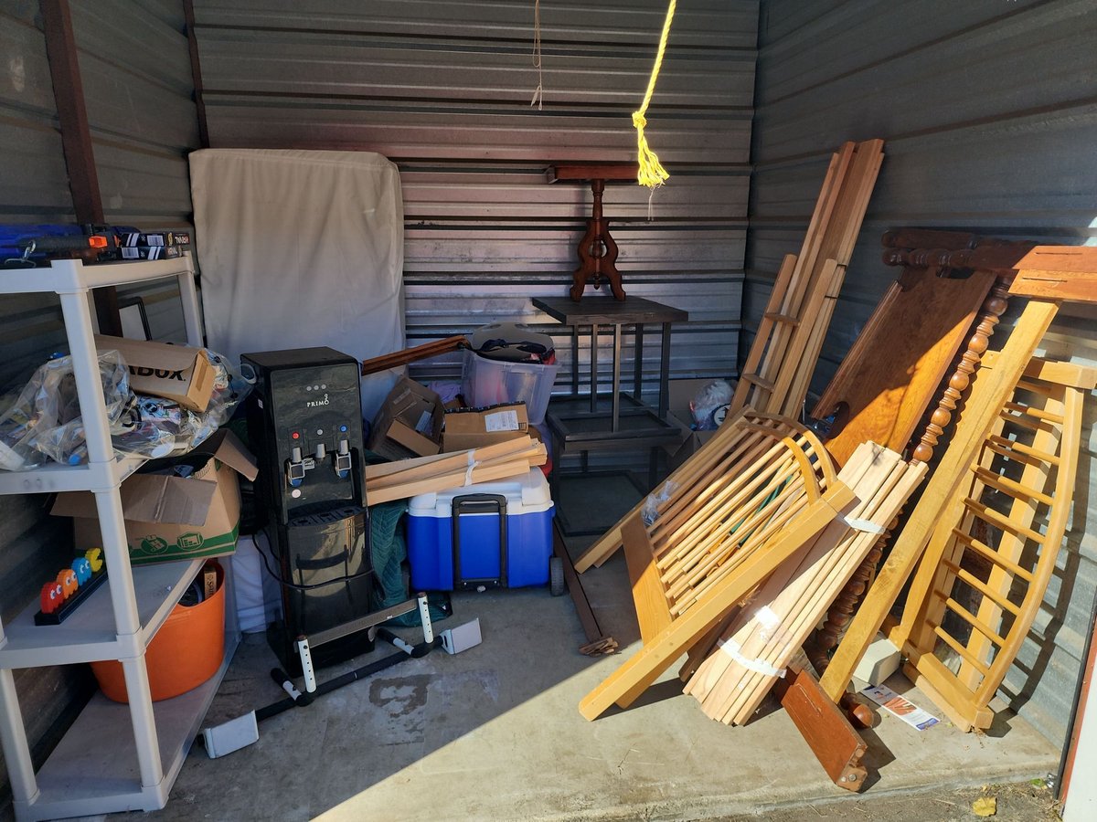 10 x 10 storage unit in Chicopee, MA