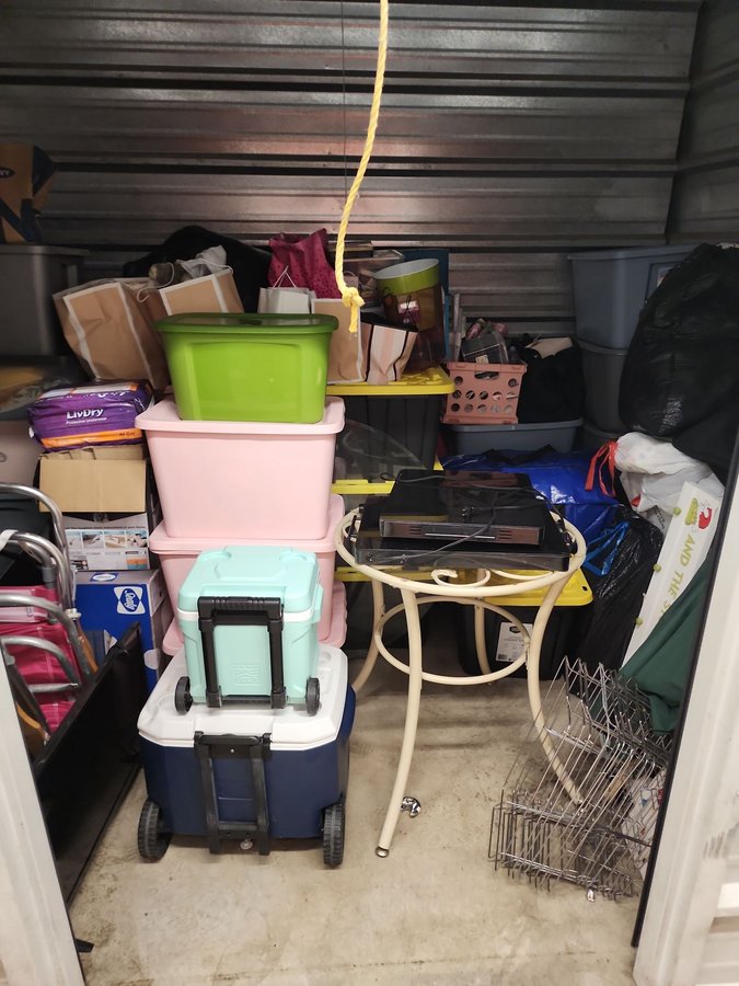10 x 7 storage unit in Chicopee, MA