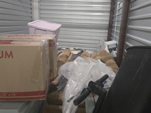 10 x 20 storage unit in Sugar Hill, GA