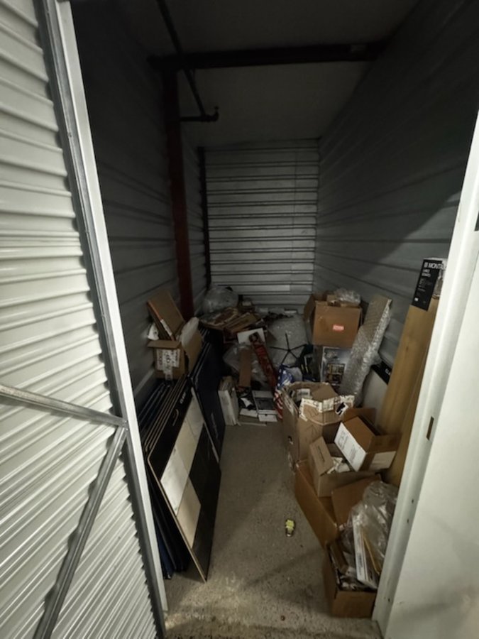 5 x 10 storage unit in Hasbrouck Heights, NJ