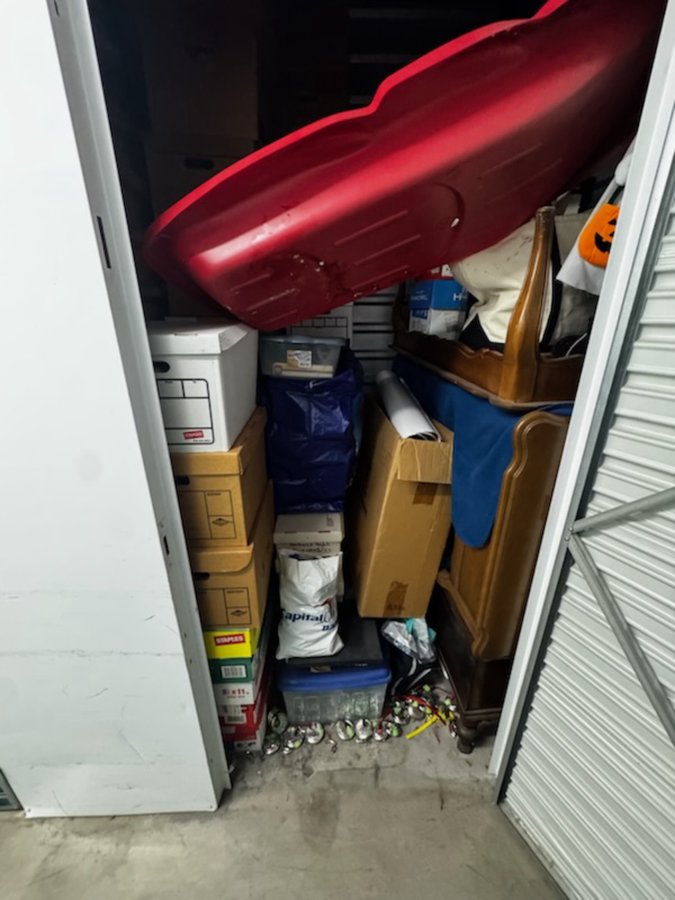 5 x 5 storage unit in Hasbrouck Heights, NJ
