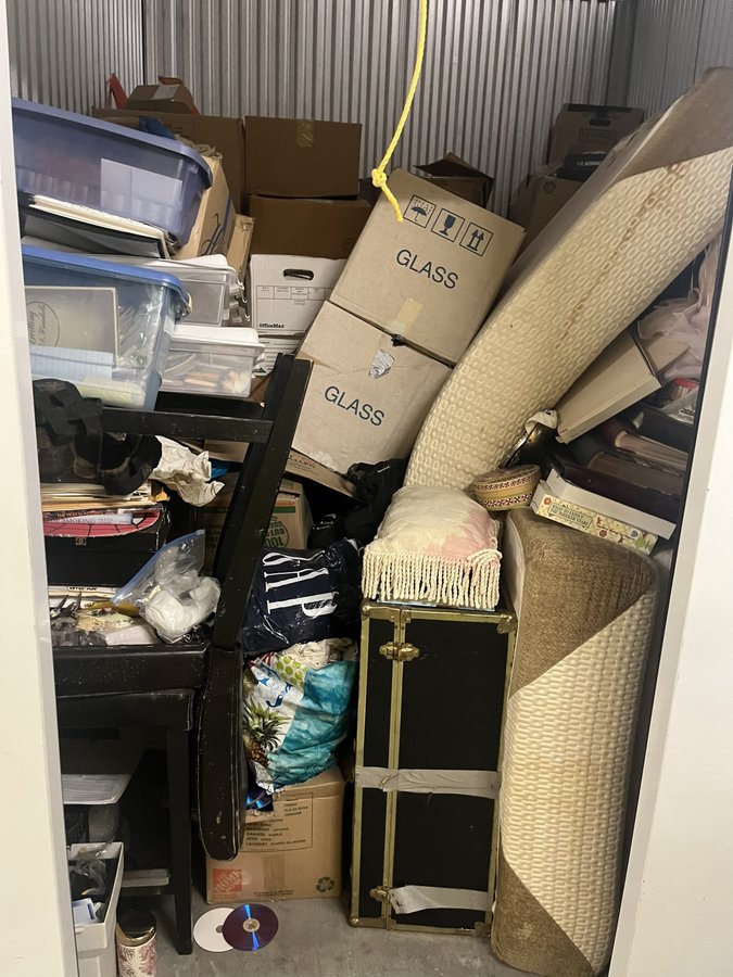 7 x 10 storage unit in Huntington Beach, CA