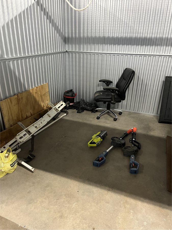 10 x 10 storage unit in Matthews, NC