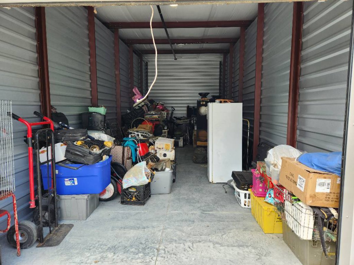 10 x 30 storage unit in Tulsa, OK