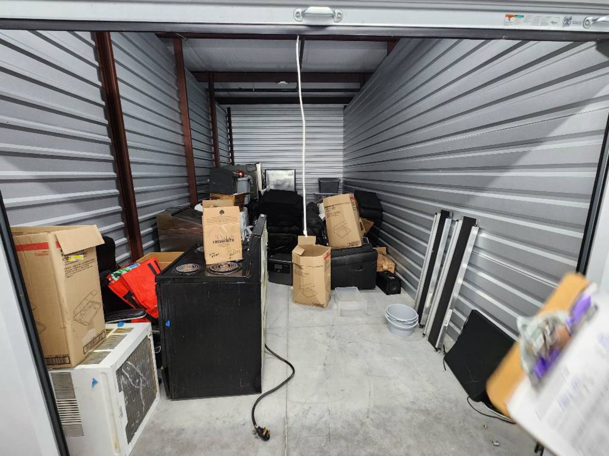 10 x 20 storage unit in Tulsa, OK