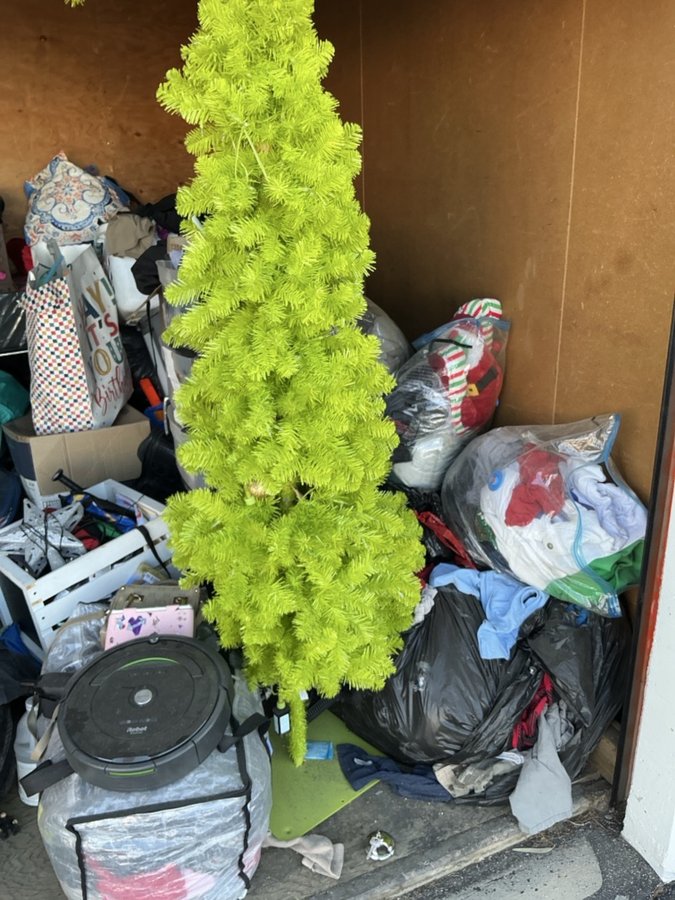10 x 10 storage unit in Las Vegas, NV