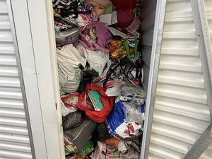 3 x 5 storage unit in Pasadena, CA