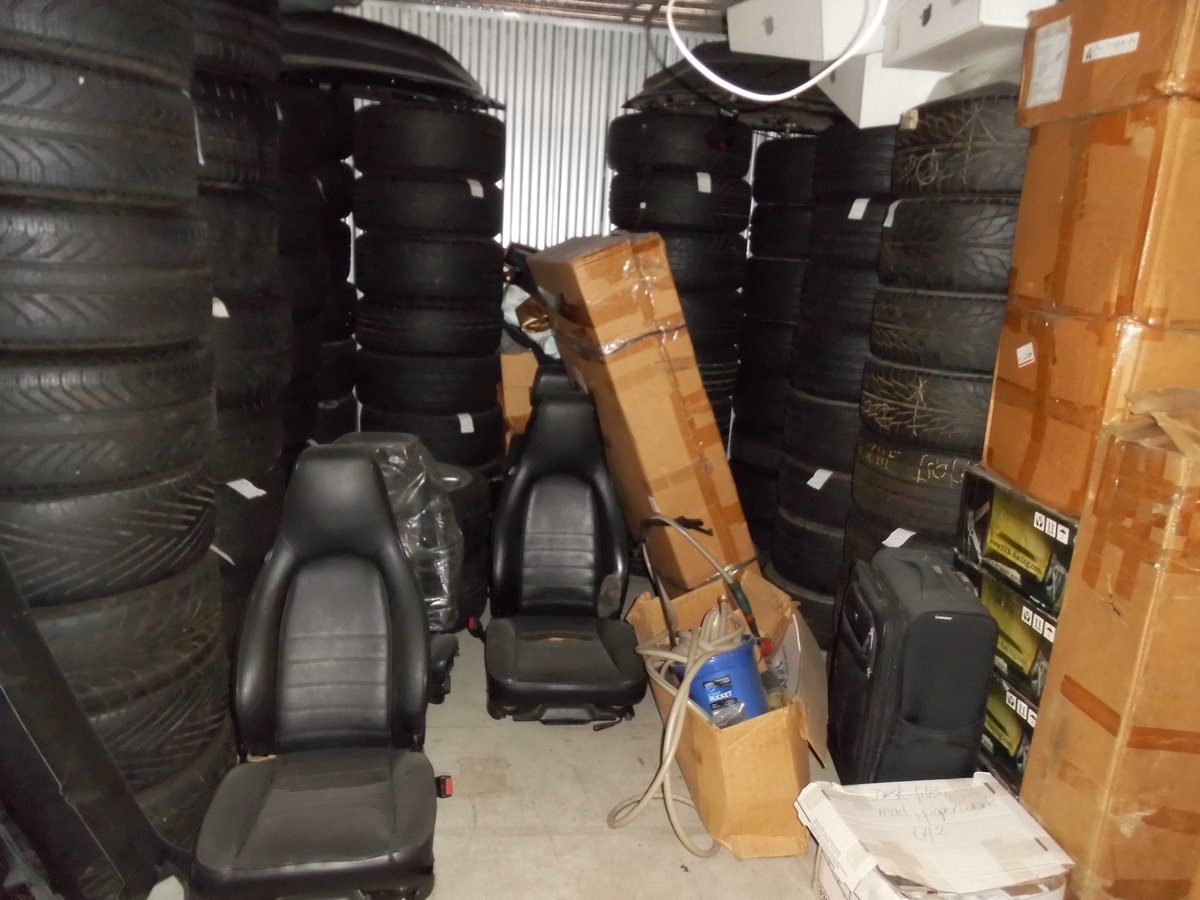 10 x 10 storage unit in Bellerose, NY