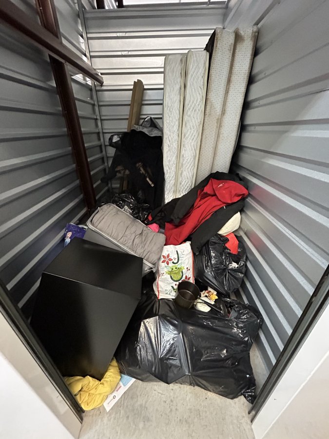 5 x 8 storage unit in Lawrenceville, GA