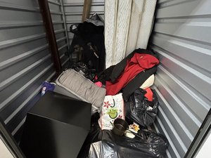 5 x 8 storage unit in Lawrenceville, GA
