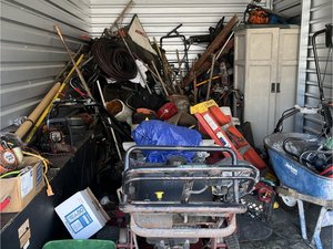 10 x 9 storage unit in San Bernardino, CA