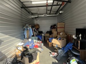10 x 19 storage unit in San Bernardino, CA