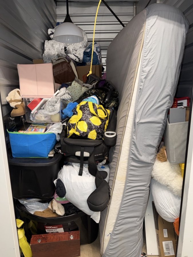 5 x 10 storage unit in Manassas, VA