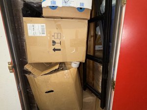 10 x 10 storage unit in Sherman Oaks, CA