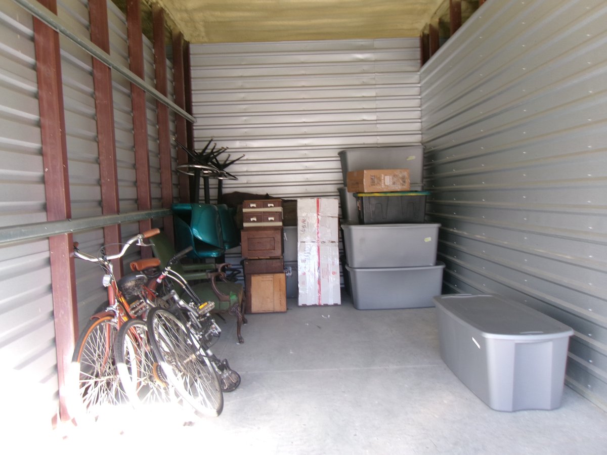 10 x 20 storage unit in South Euclid, OH