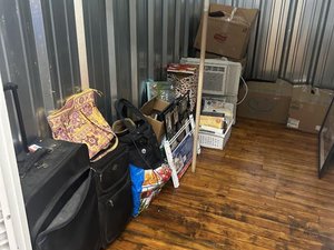 5 x 11 storage unit in Adams, MA