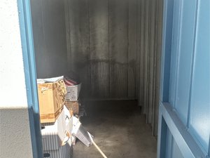 5 x 10 storage unit in North Hills, CA