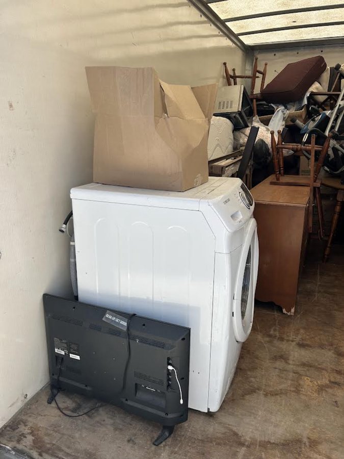 8 x 16 storage unit in Pittsfield, MA