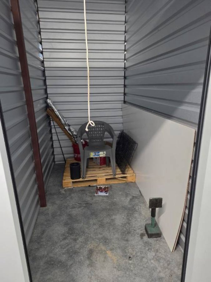 5 x 10 storage unit in Tulsa, OK