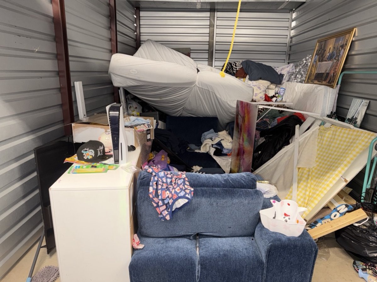10 x 15 storage unit in Manassas, VA