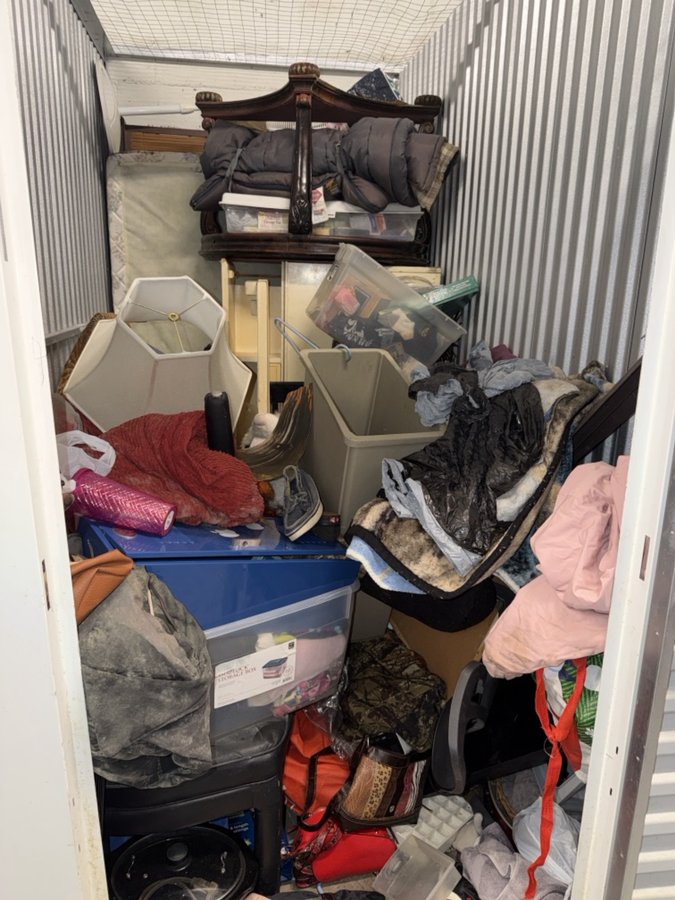 5 x 10 storage unit in Manassas, VA