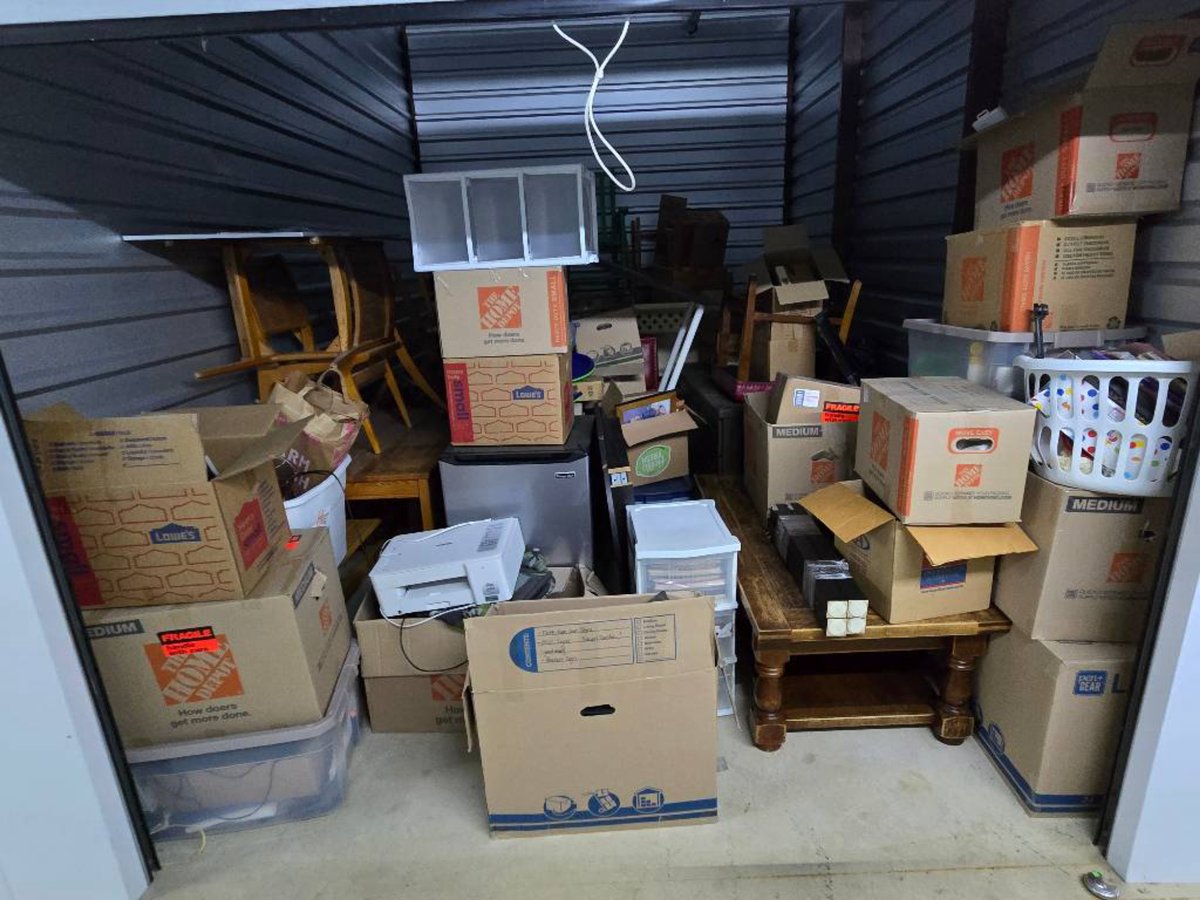 10 x 15 storage unit in Denton, TX