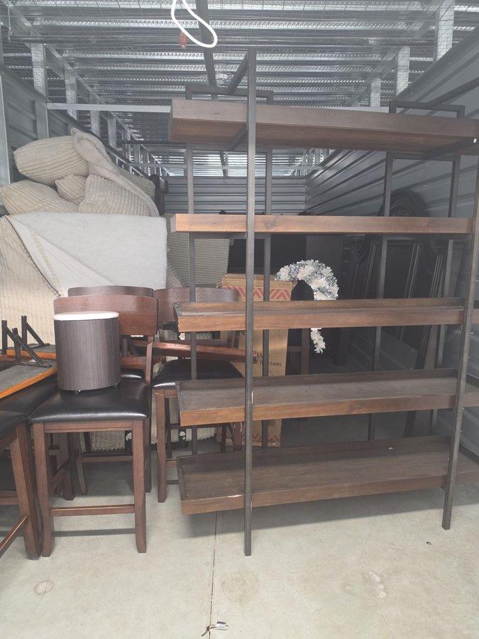10 x 25 storage unit in Las Vegas, NV