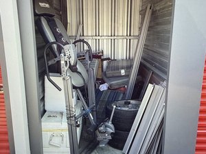 5 x 10 storage unit in Onalaska, TX