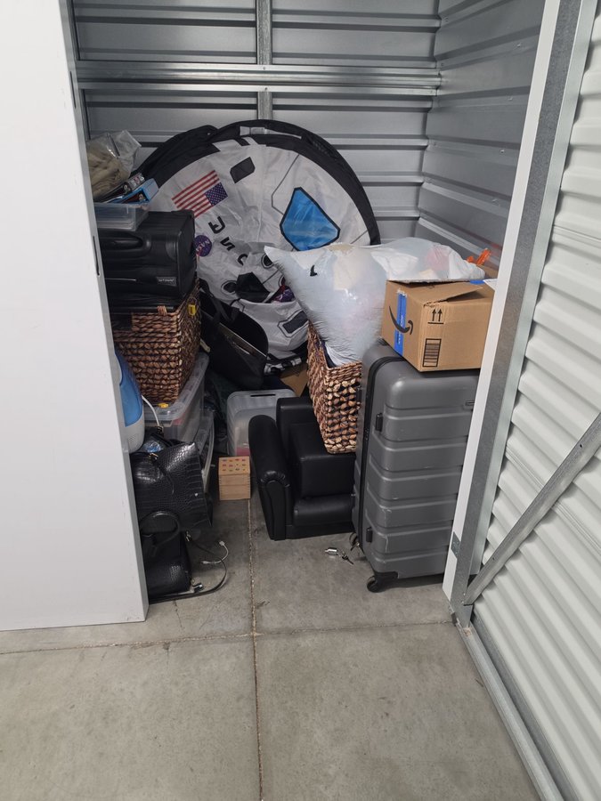 5 x 5 storage unit in Las Vegas, NV