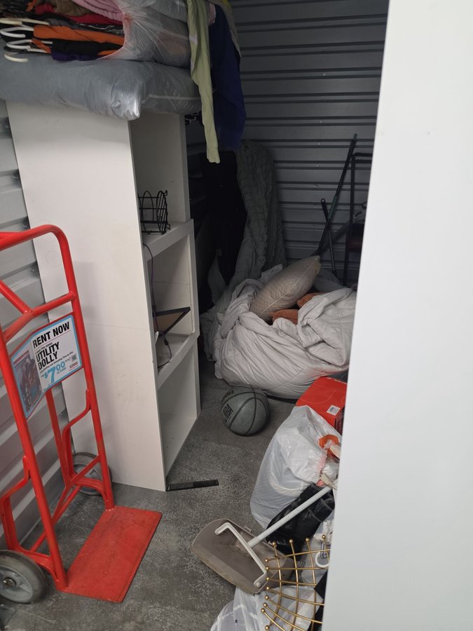 5 x 10 storage unit in Las Vegas, NV