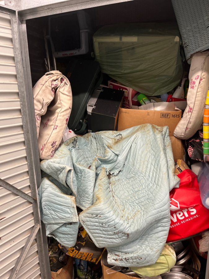 5 x 10 storage unit in Springfield, MA