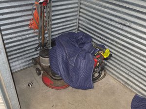 5 x 10 storage unit in Springfield, MA