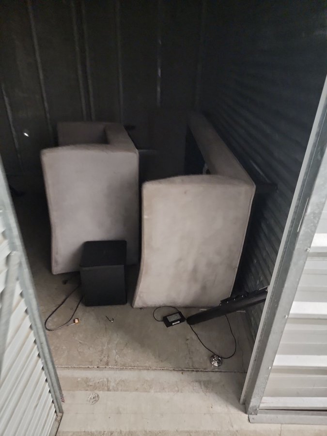 10 x 10 storage unit in Springfield, MA