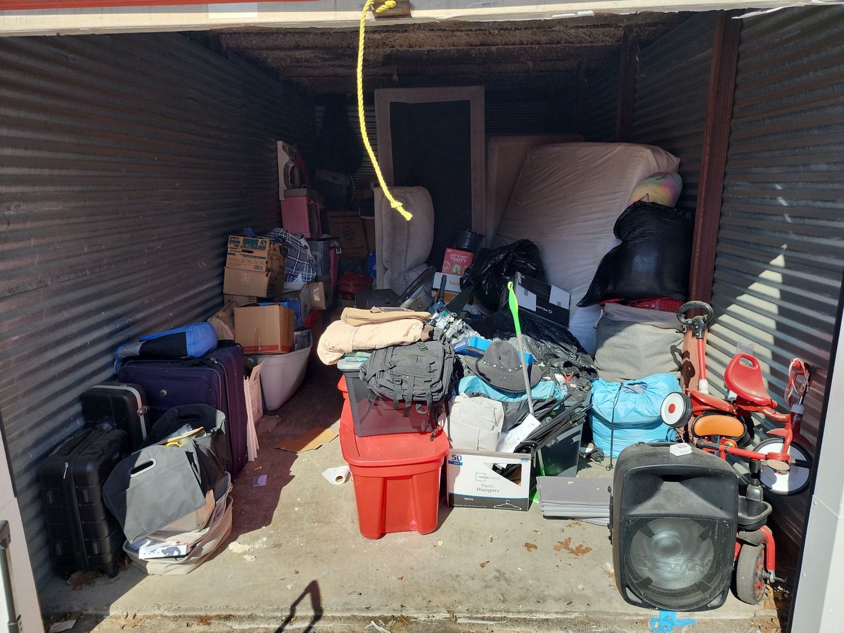 10 x 20 storage unit in Springfield, MA