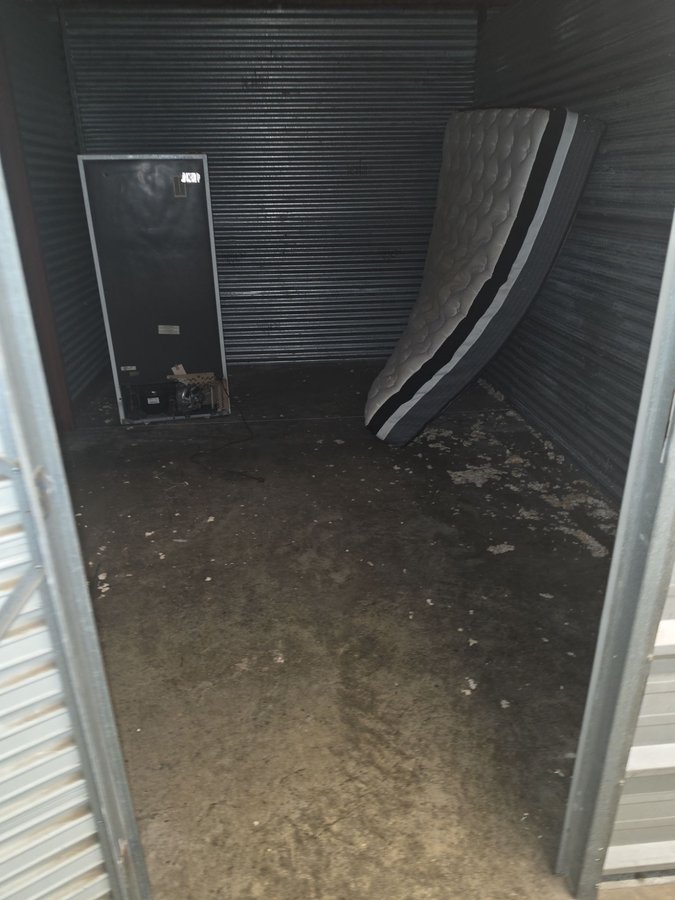 10 x 15 storage unit in Springfield, MA