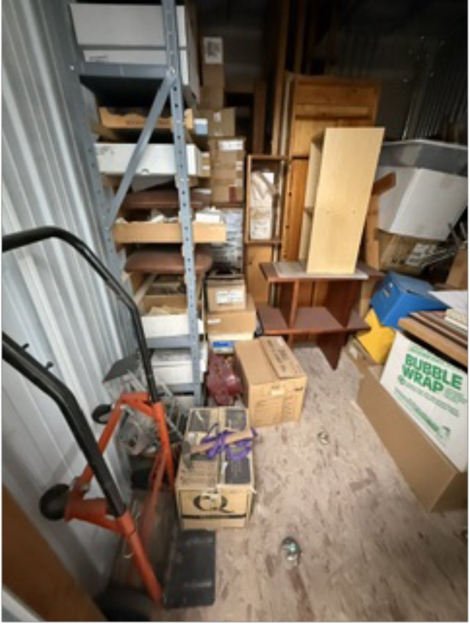 10 x 10 storage unit in Centennial, CO