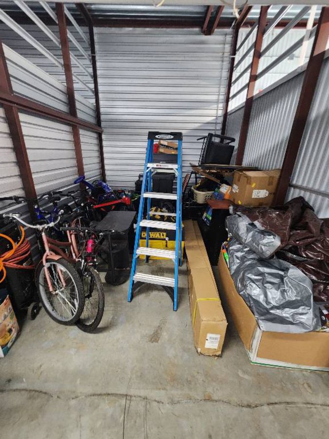 10 x 15 storage unit in Conyers, GA