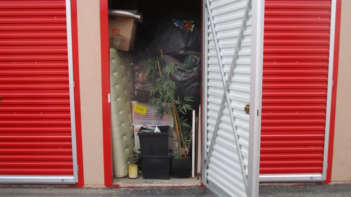 5 x 10 storage unit in Tucson, AZ