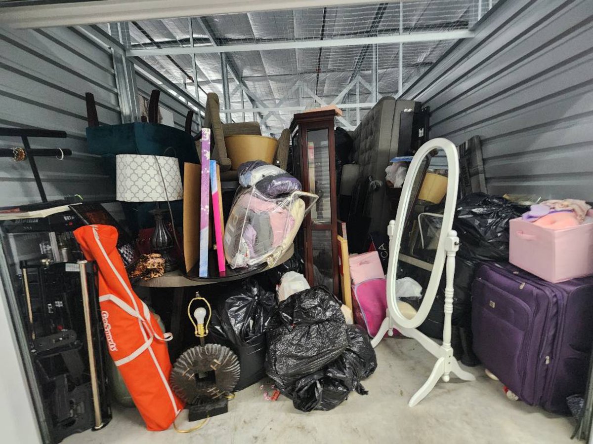 10 x 20 storage unit in Conyers, GA