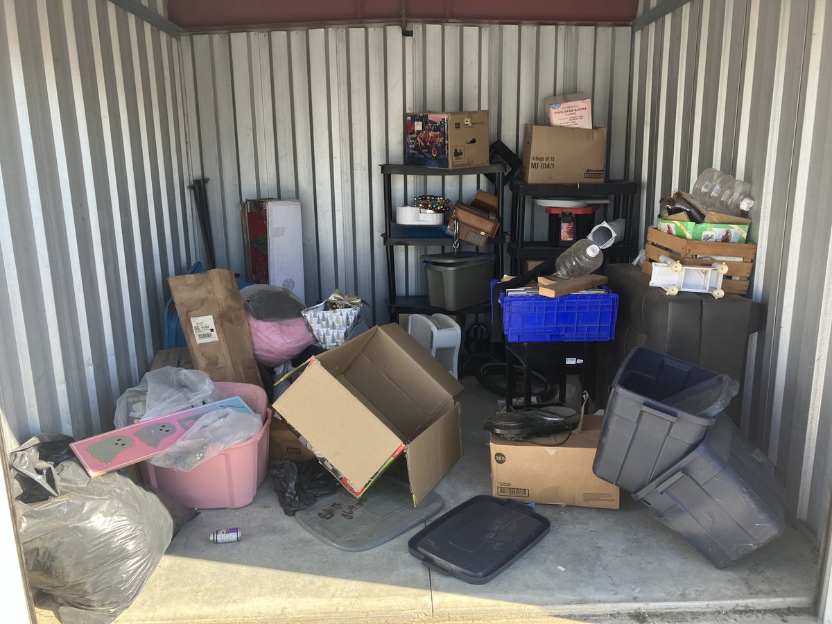 10 x 10 storage unit in Raymore, MO