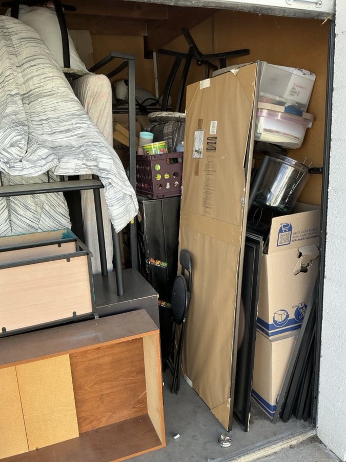 10 x 10 storage unit in Las Vegas, NV