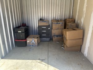 10 x 10 storage unit in Mableton, GA