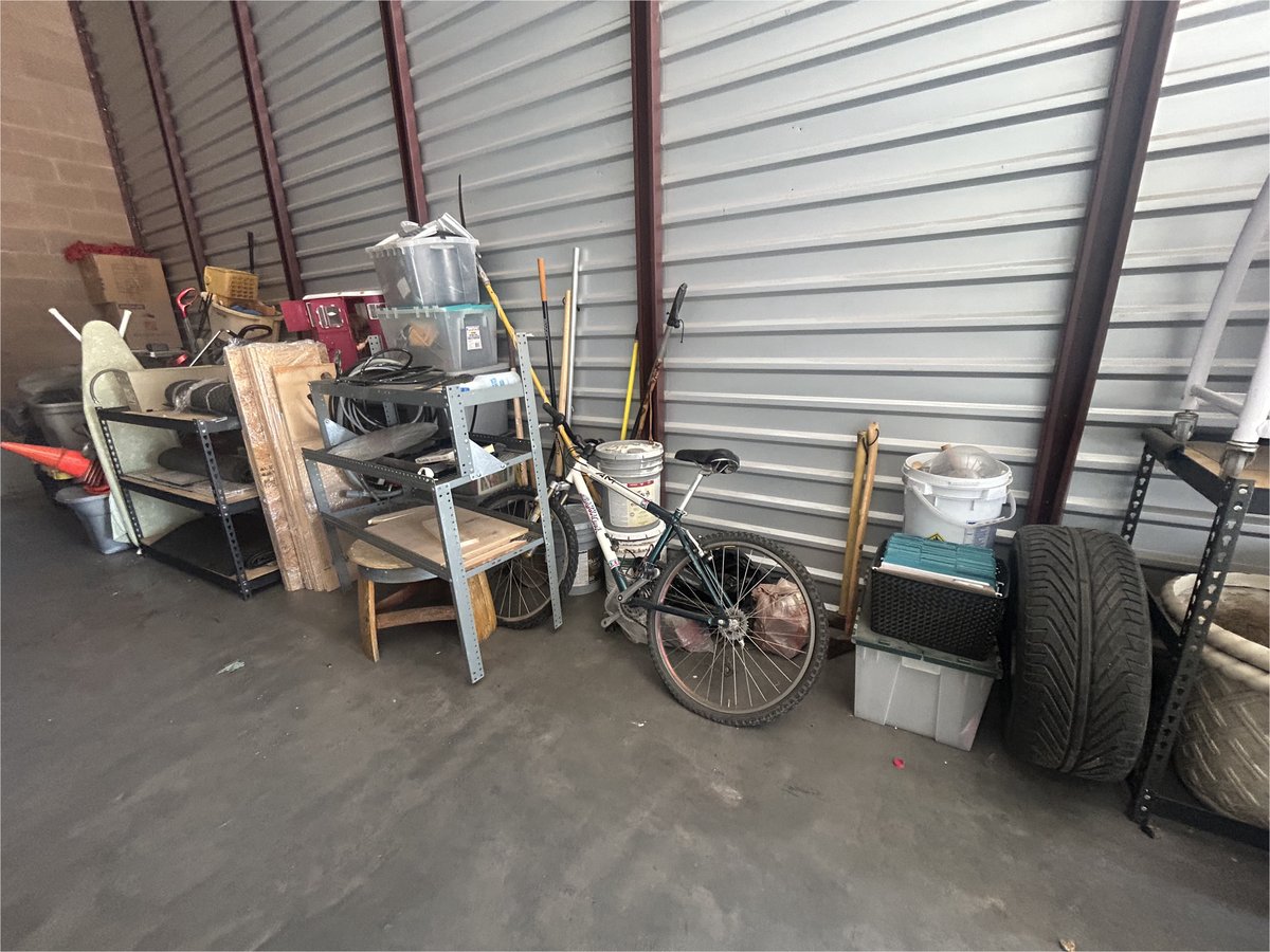 15 x 40 storage unit in Las Vegas, NV