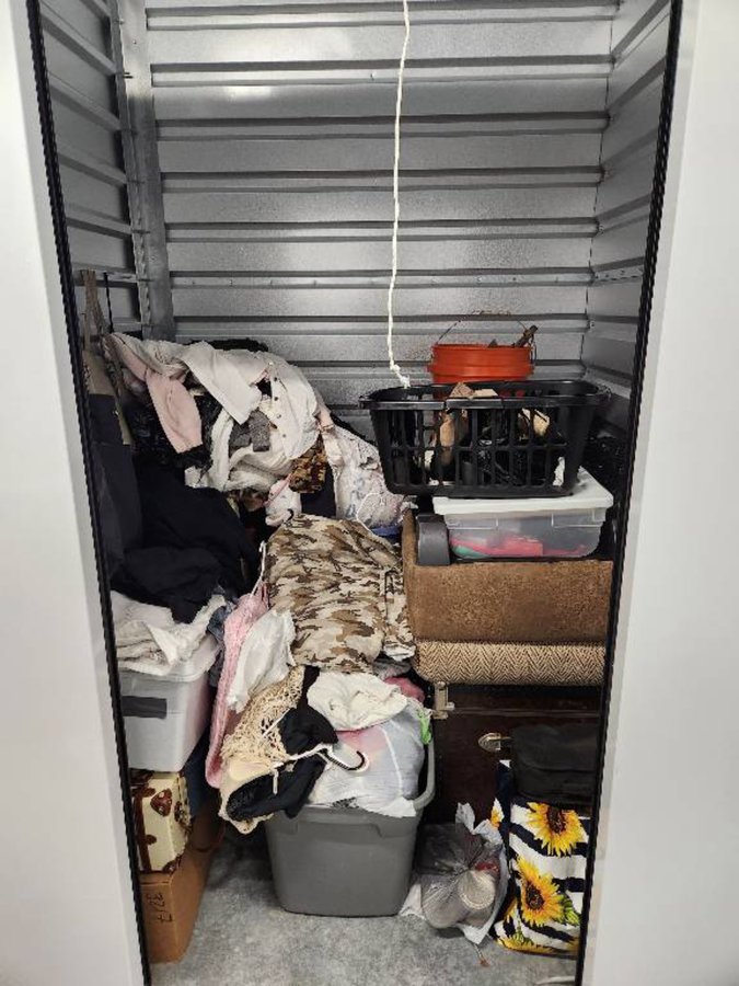 5 x 4 storage unit in Omaha, NE